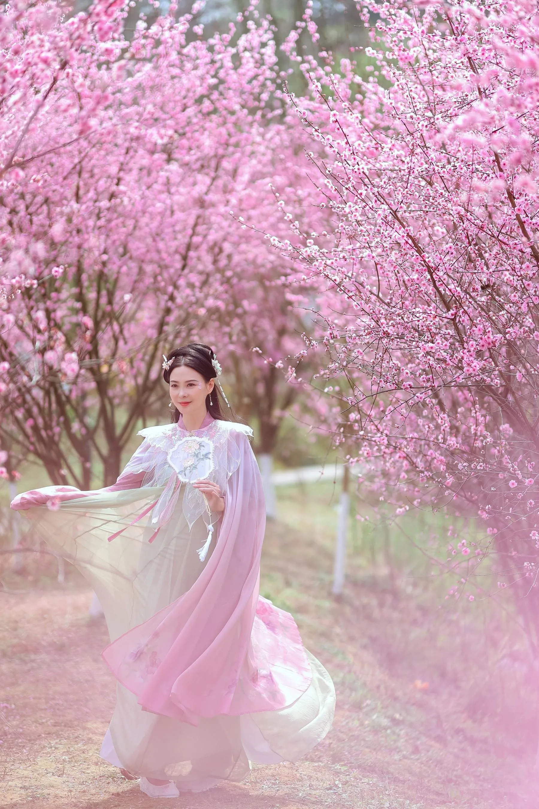 [艺图语] 2022.05.31 暖春樱色 莲 [38P]插图4